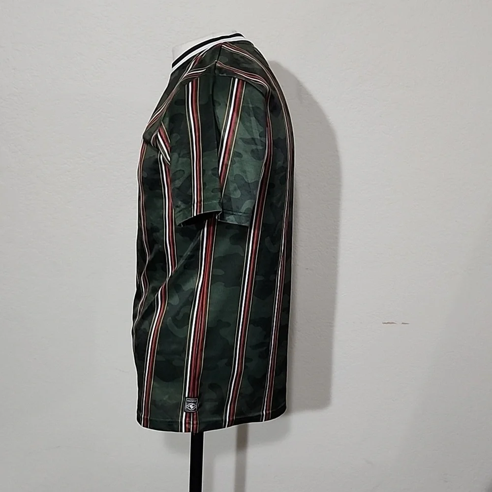 Southpole Green Camo Red Black Gold & White Stripe 100% Polyester Shirt Sz. M - Picture 2 of 6